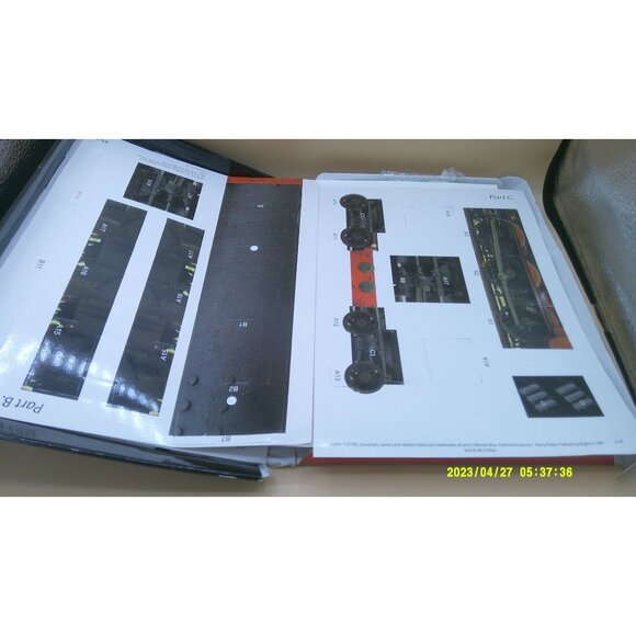 Disney Hogwarts Express Engine Model Kit 5972 * Harry Potter Tie * AB16 gg - Picture 6 of 10